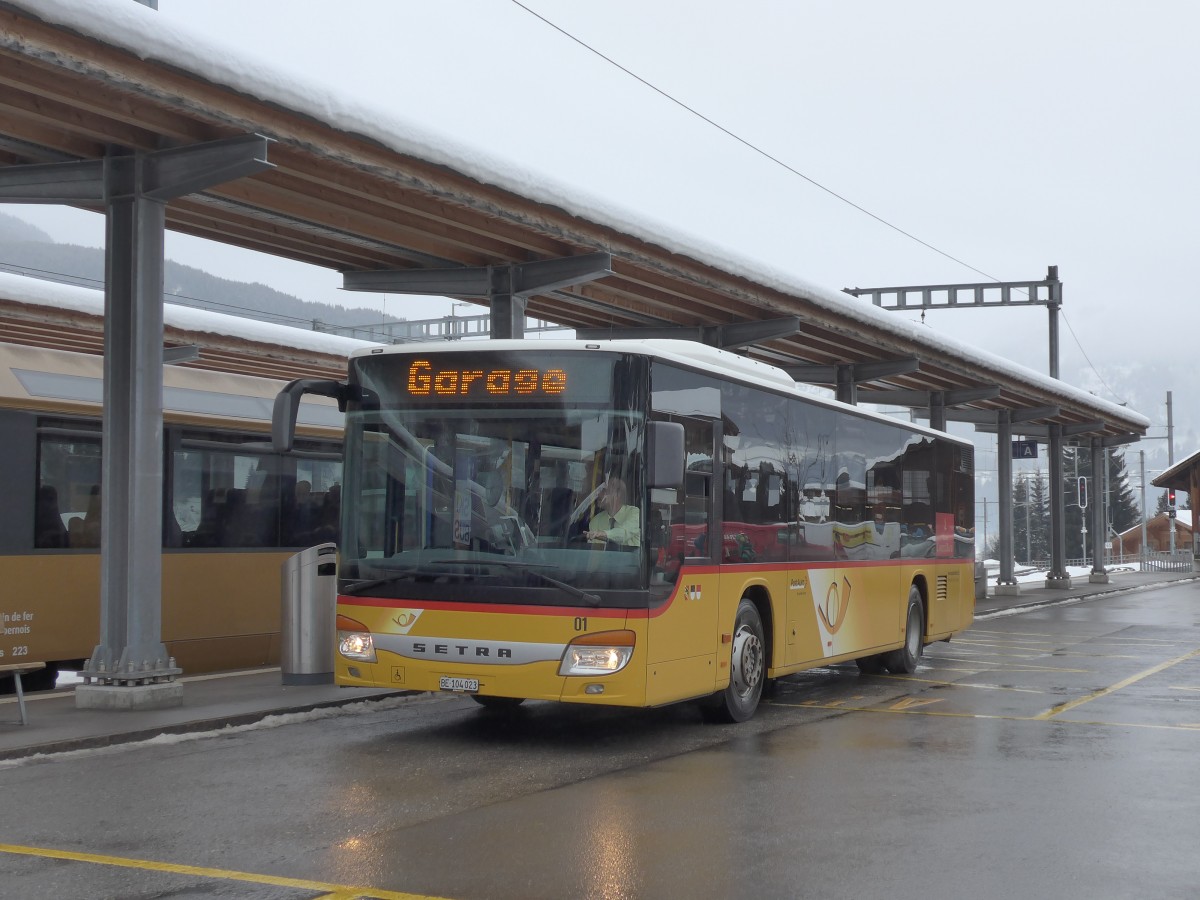 (158'881) - Kbli, Gstaad - Nr. 1/BE 104'023 - Setra am 23. Februar 2015 beim Bahnhof Gstaad