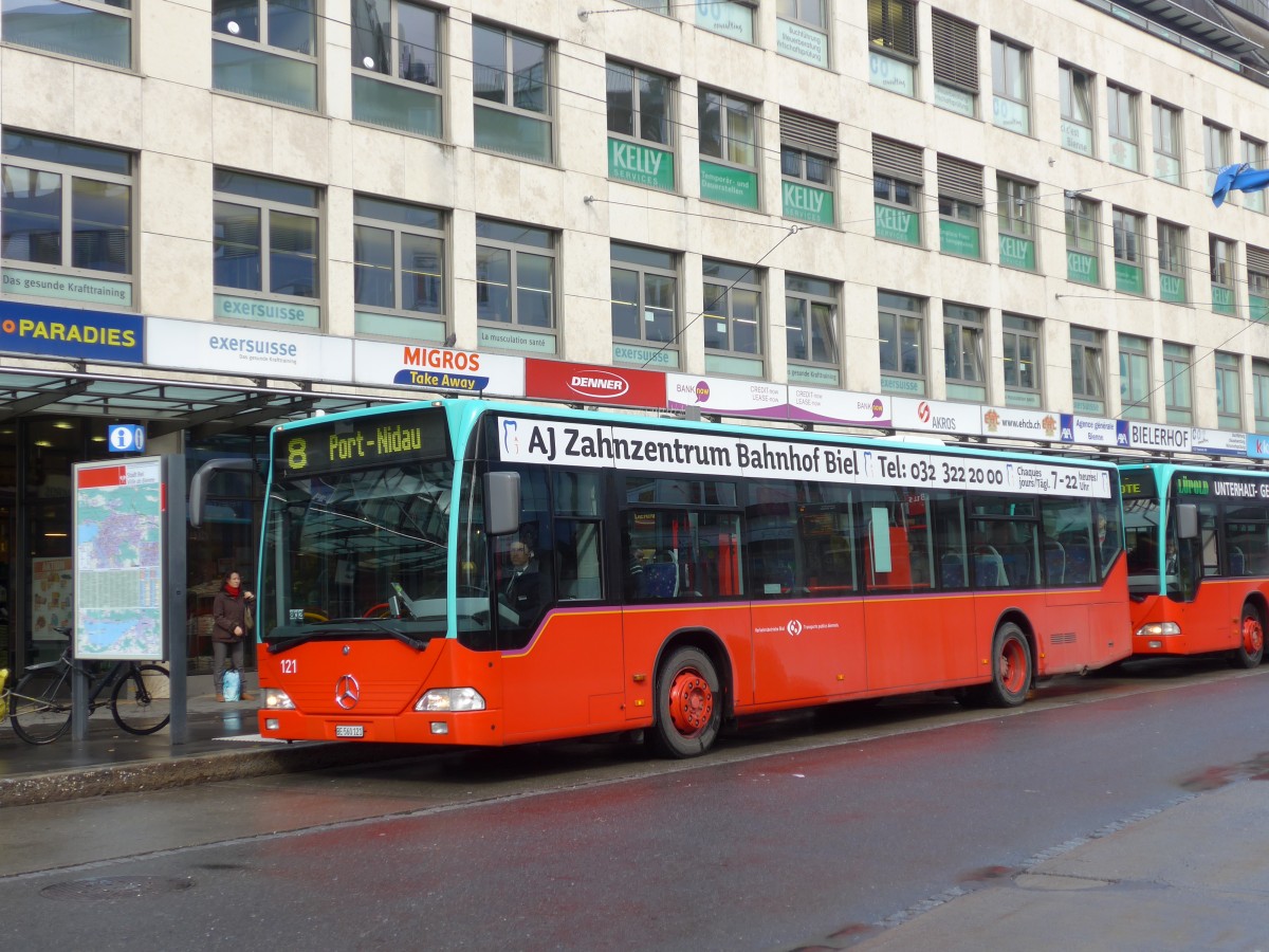 (158'975) VB Biel - Nr. 121/BE 560'121 - Mercedes am 2. Mrz 2015 in Biel, Guisanplatz