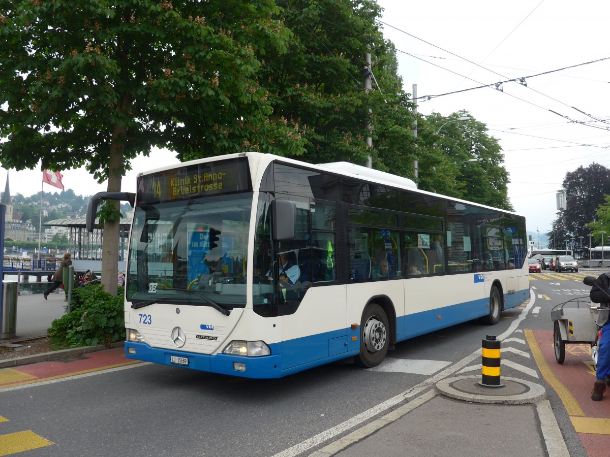 (160'618) - VBL Luzern - Nr. 723/LU 15'689 - Mercedes (ex Heggli, Kriens Nr. 723) am 22. Mai 2015 beim Bahnhof Luzern