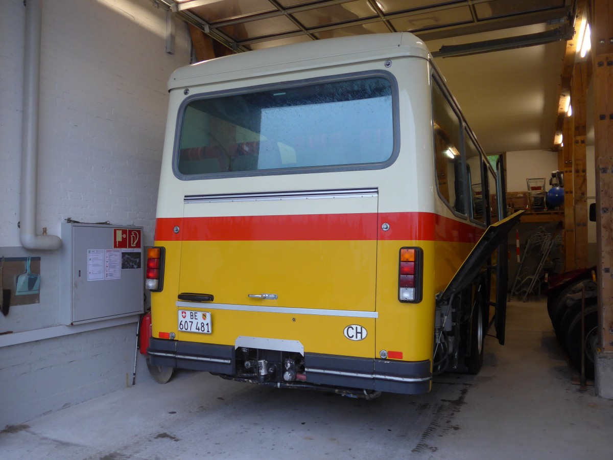 (161'054) - AVG Meiringen - Nr. 74/BE 607'481 - Saurer/R&J (ex PostAuto Berner Oberland; ex P 24'357) am 25. Mai 2015 in Meiringen, Garage