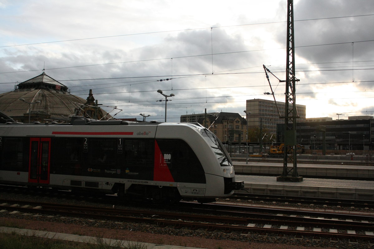 1648 442 von ABRM verlsst den Bahnhof Halle/Saale Hbf am 4.11.19