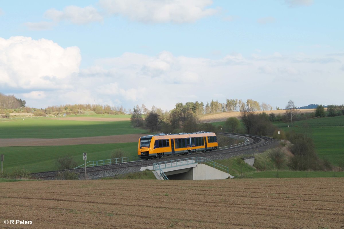 1648 707 als OPB 79734 Regensburg - Marktredwitz bei Lengenfeld. 25.04.16