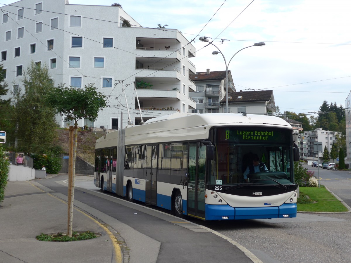 (164'867) - VBL Luzern - Nr. 225 - Hess/Hess Gelenktrolleybus am 16. September 2015 in Luzern, Wrzenbach
