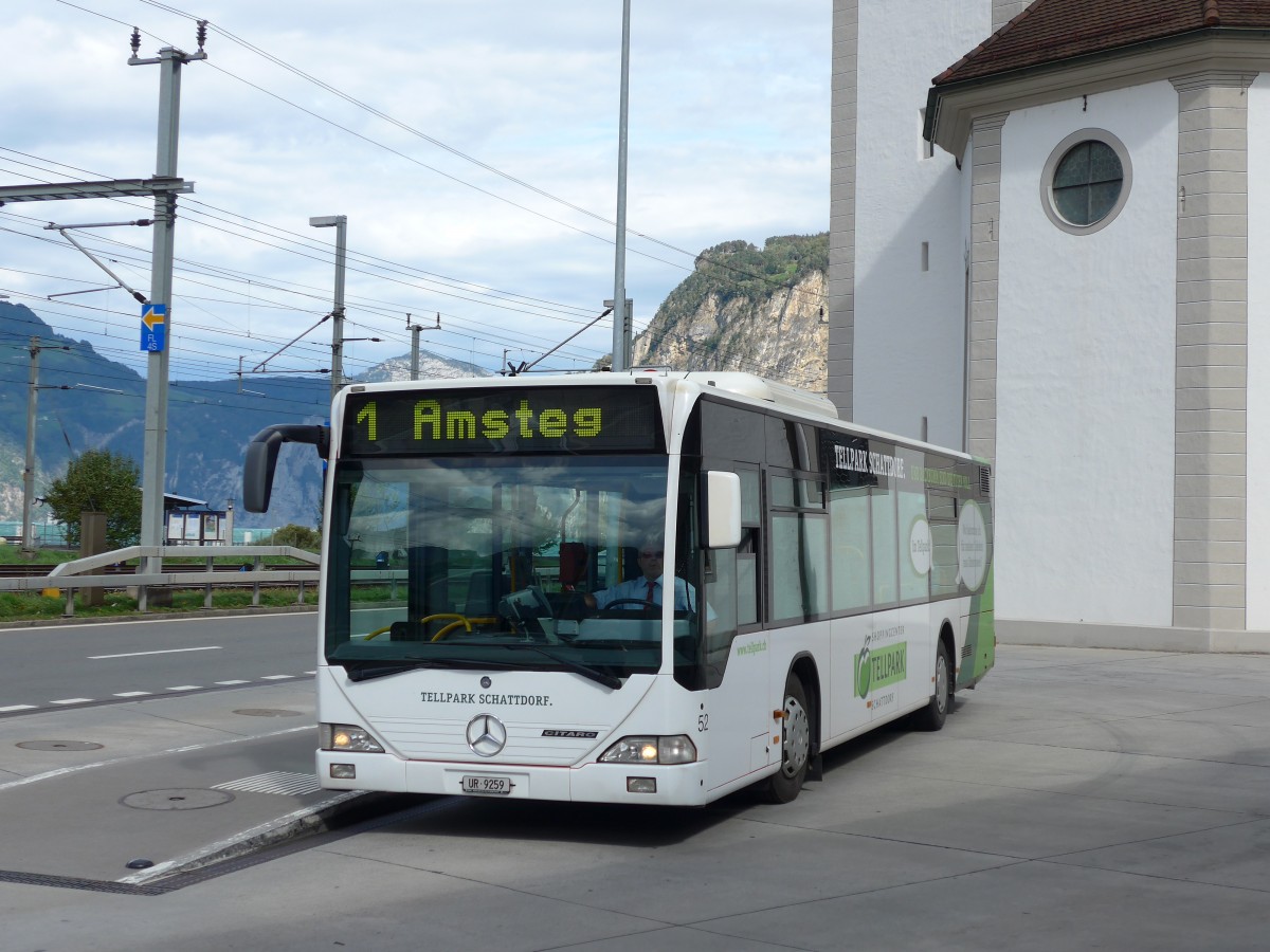 (164'895) - AAGU Altdorf - Nr. 52/UR 9259 - Mercedes am 16. September 2015 in Flelen, Hauptplatz