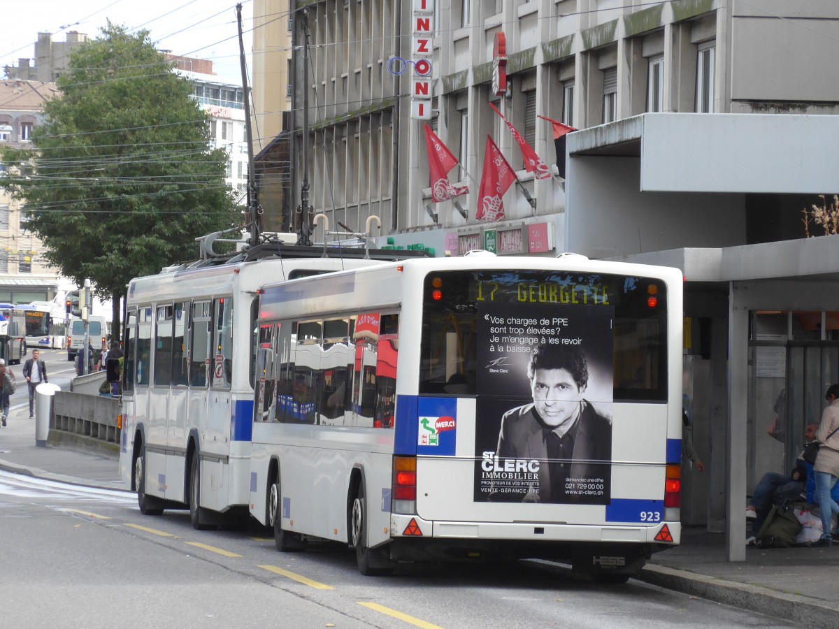 (165'168) - TL Lausanne - Nr. 923 - Lanz+Marti/Hess Personenanhnger am 18. September 2015 in Lausanne, Chauderon