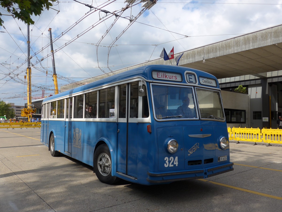 (165'896) - VBZ Zrich (TMZ) - Nr. 324/ZH 66'324 - FBW/Tscher (ex Privat; ex VBZ Zrich Nr. 324) am 26. September 2015 in Winterthur, Depot Grzefeld