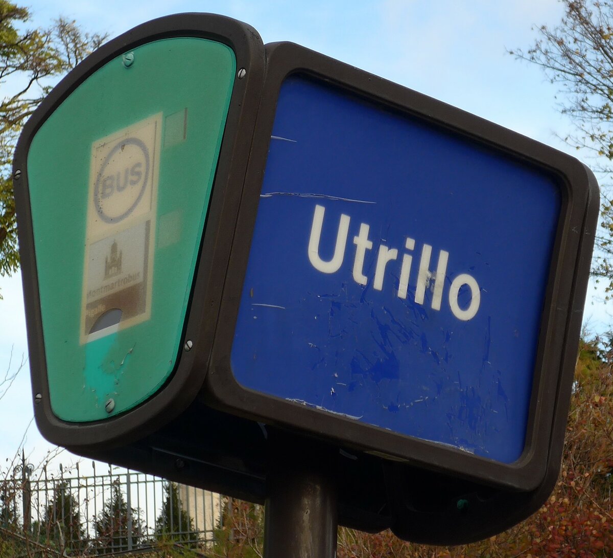 (167'081) - RATP-Haltestellenschild - Paris, Utrillo - am 17. November 2015