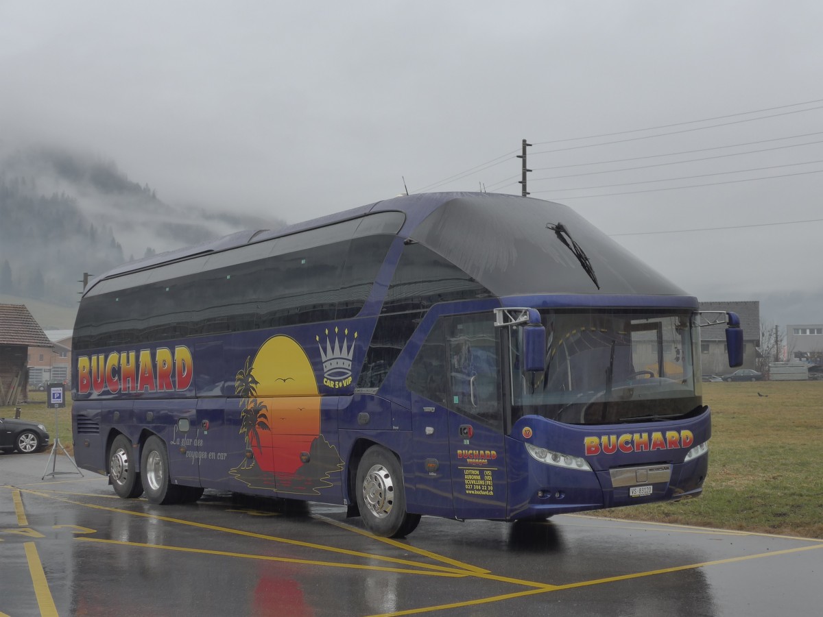 (168'327) - Buchard, Leytron - Nr. 12/VS 83'120 - Neoplan am 9. Januar 2016 in Frutigen, Tropenhaus