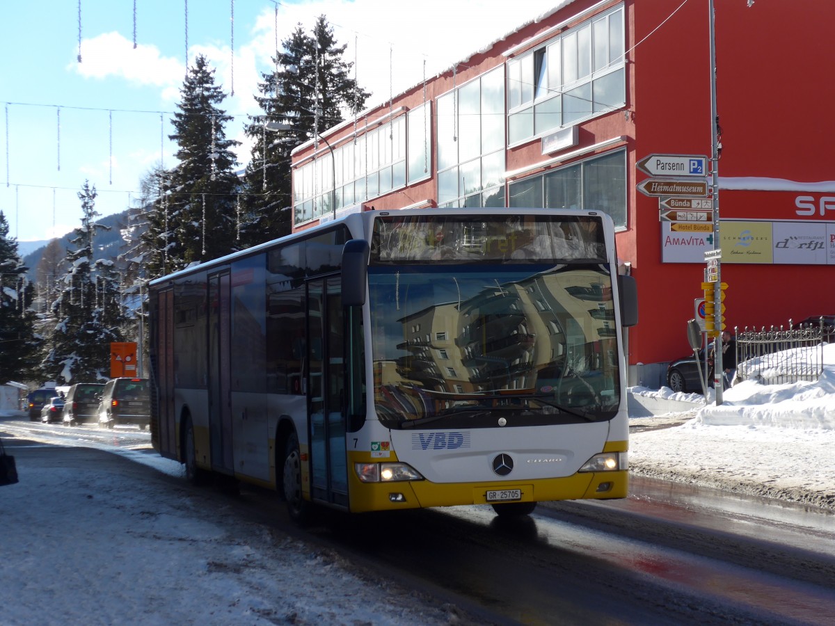 (168'531) - VBD Davos - Nr. 7/GR 25'705 - Mercedes am 23. Januar 2016 beim Bahnhof Davos Dorf