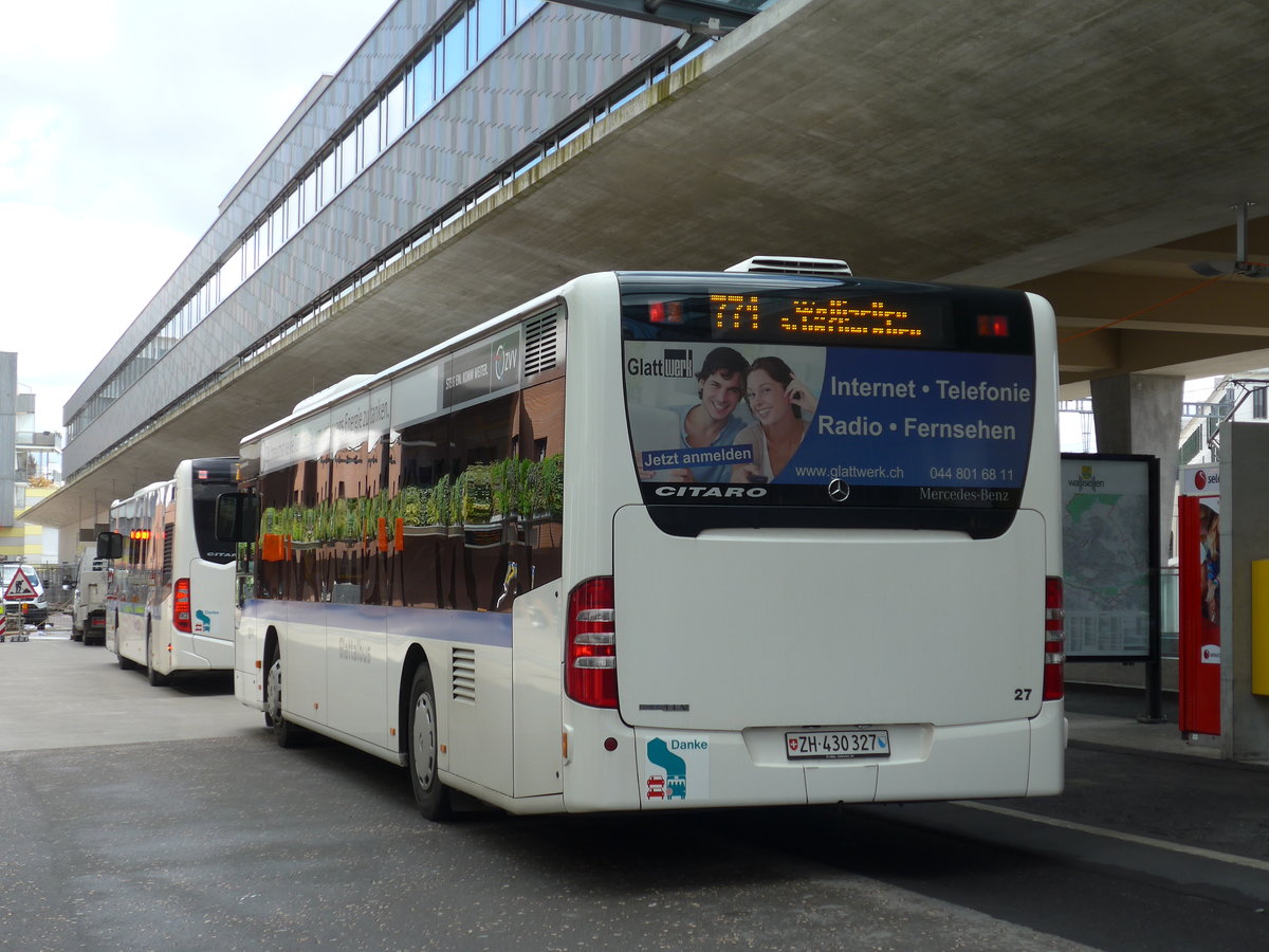 (170'018) - Maag, Kloten - Nr. 27/ZH 430'327 - Mercedes am 14. April 2016 beim Bahnhof Wallisellen