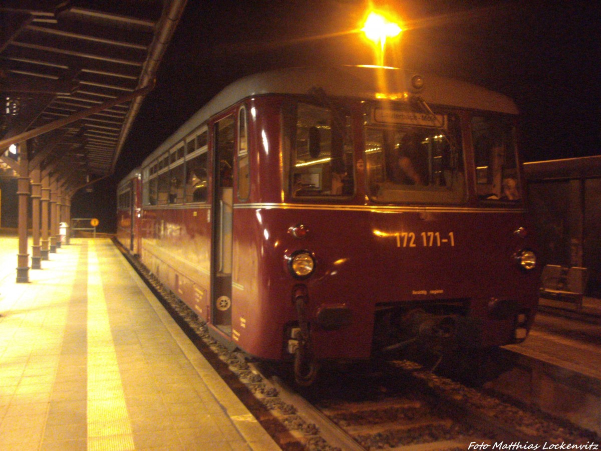 172 171 + 172 132 im Bahnhof Putbus am Abend des 6.3.14