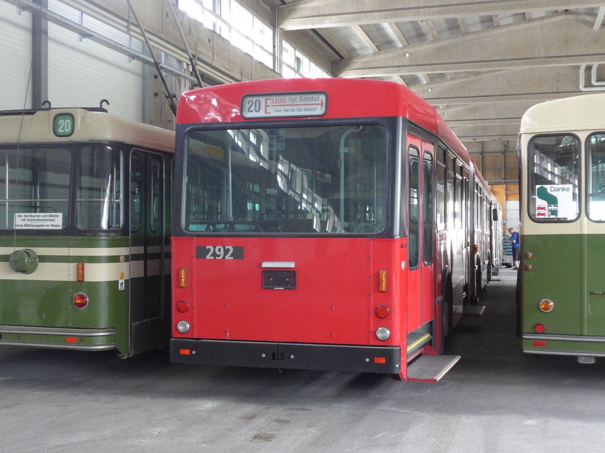 (174'532) - Bernmobil, Bern (TVB) - Nr. 292 - Volvo/R&J-Hess-Gangloff am 4. September 2016 in Aarberg, Halle TVB