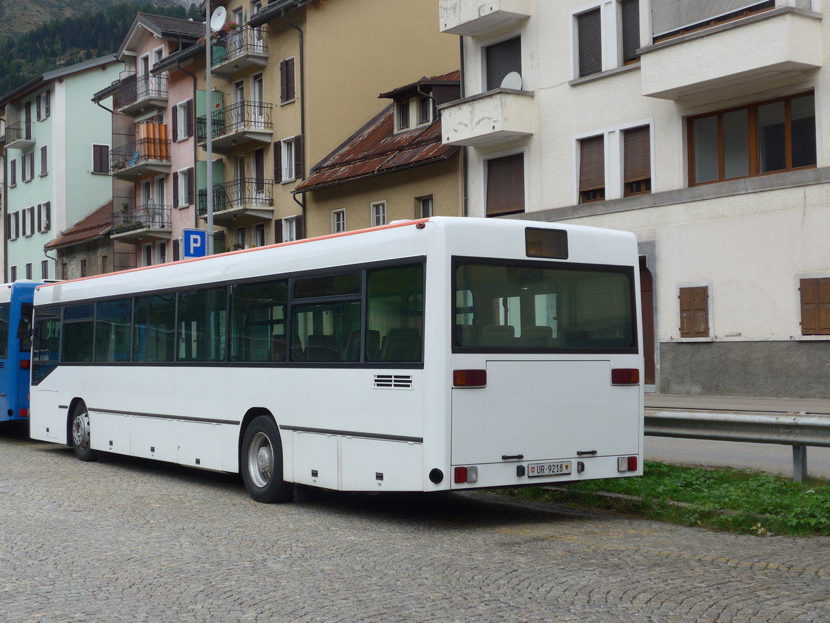 (174'973) - Meyer, Gschenen - UR 9218 - Mercedes (ex BSU Solothurn Nr. 65; ex BSU Solothurn Nr. 59) am 18. September 2016 beim Bahnhof Airolo