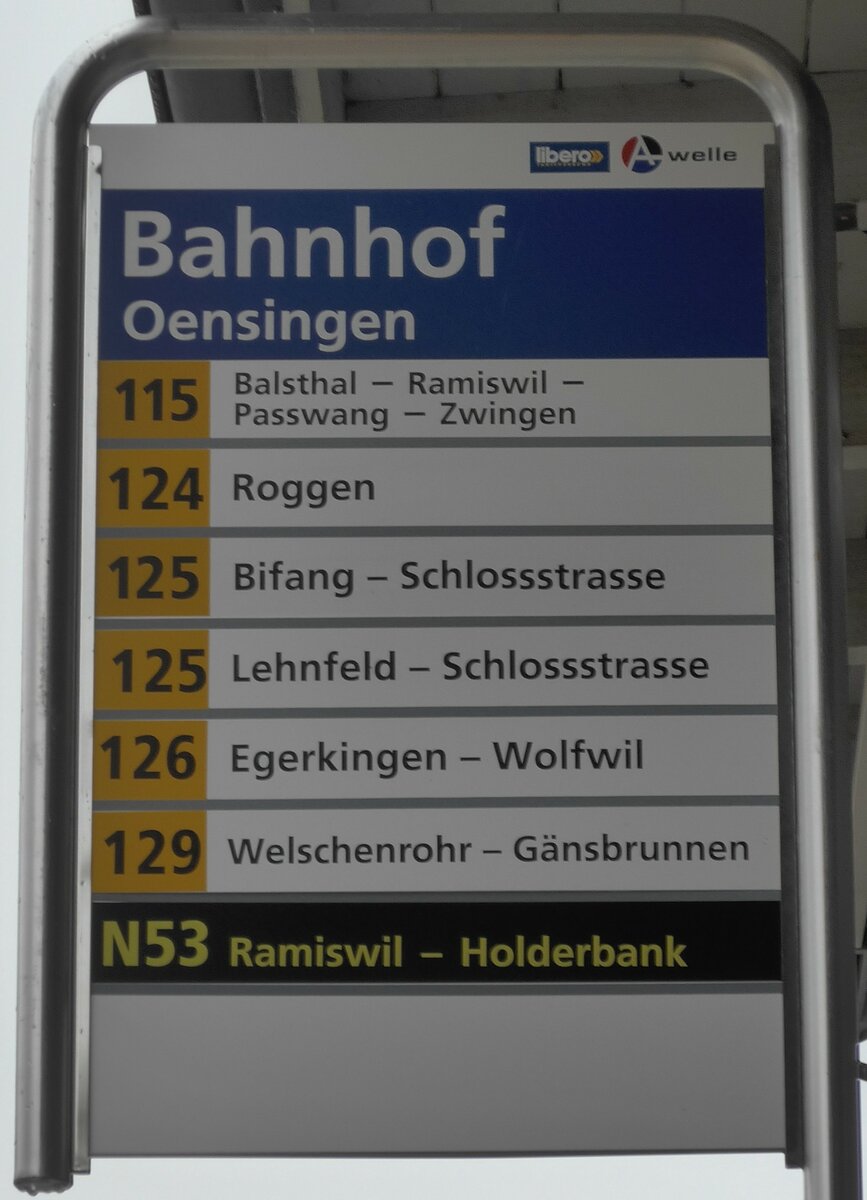 (175'302) - A-welle/PostAuto-Haltestellenschild - Oensingen, Bahnhof - am 2. Oktober 2016