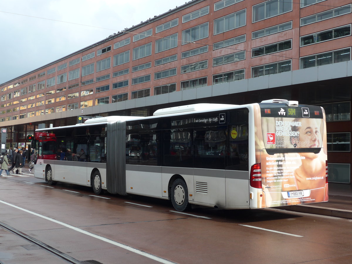 (175'763) - IVB Innsbruck - Nr. 893/I 893 IVB - Mercedes am 18. Oktober 2016 beim Bahnhof Innsbruck