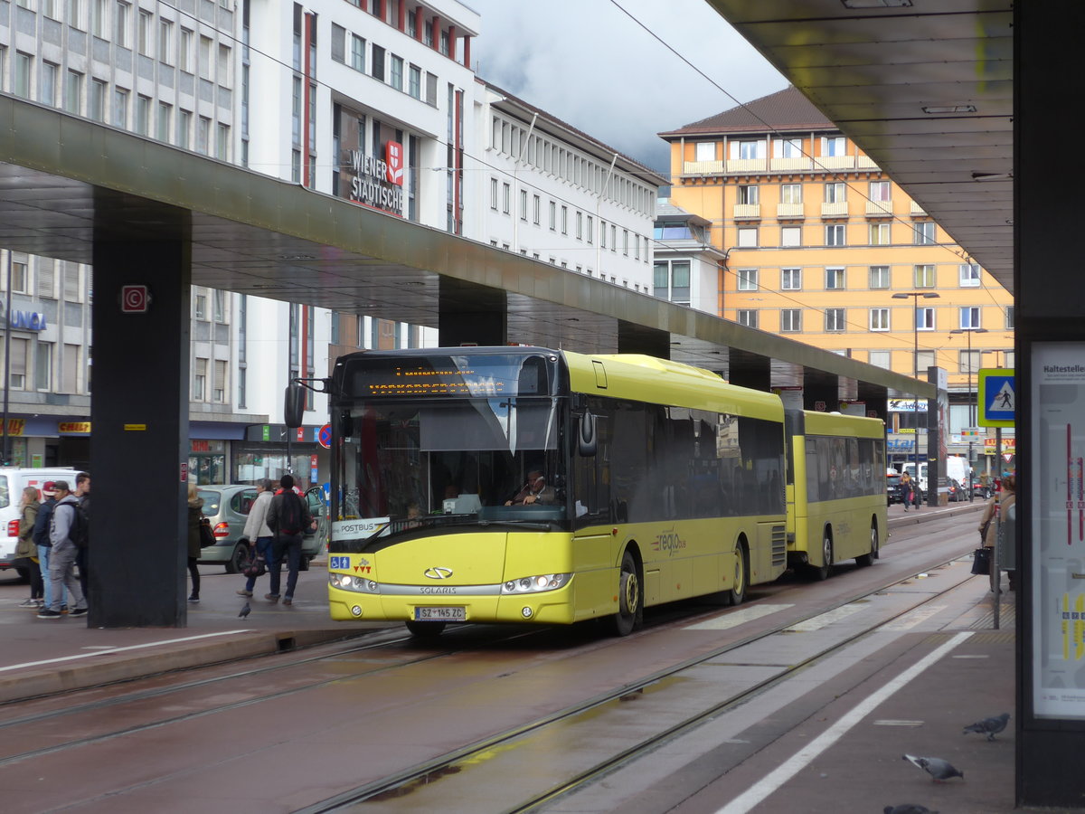 (175'764) - Ledermair, Schwaz - SZ 145 ZC - Solaris am 18. Oktober 2016 beim Bahnhof Innsbruck