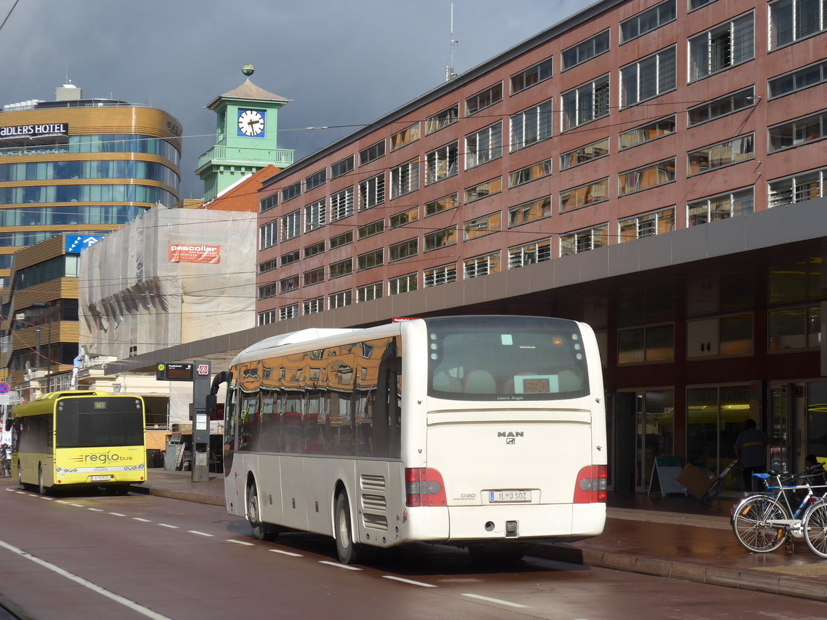 (175'840) - Deutschmann, Fulpmes - IL 3 SOZ - MAN am 18. Oktober 2016 beim Bahnhof Innsbruck