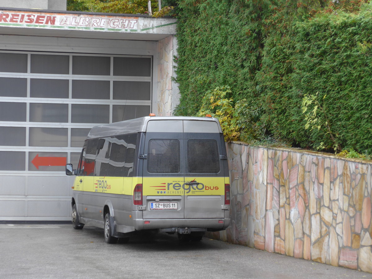 (175'921) - Albrecht, Maurach - SZ BUS 11 - Mercedes am 19. Oktober 2016 in Maurach, Garage