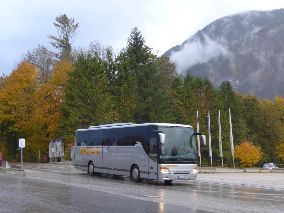 (175'988) - Aus Deutschland: Atzl, Bad Feilnbach - RO-AT 422 - Setra am 19. Oktober 2016 in Pertisau, Karwendellift