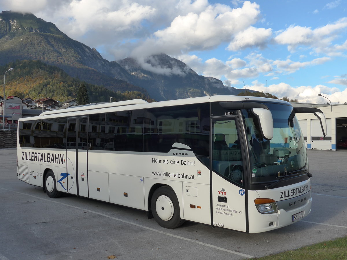 (176'095) - ZVB Jenbach - SZ 553 EL - Setra am 20. Oktober 2016 in Jenbach, Garage