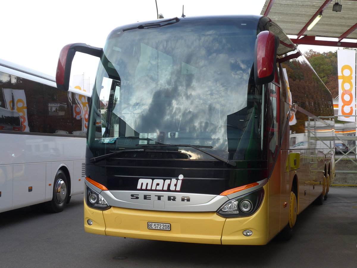 (176'558) - Marti, Kallnach - Nr. 8/BE 572'208 - Setra am 4. November 2016 in Kloten, EvoBus