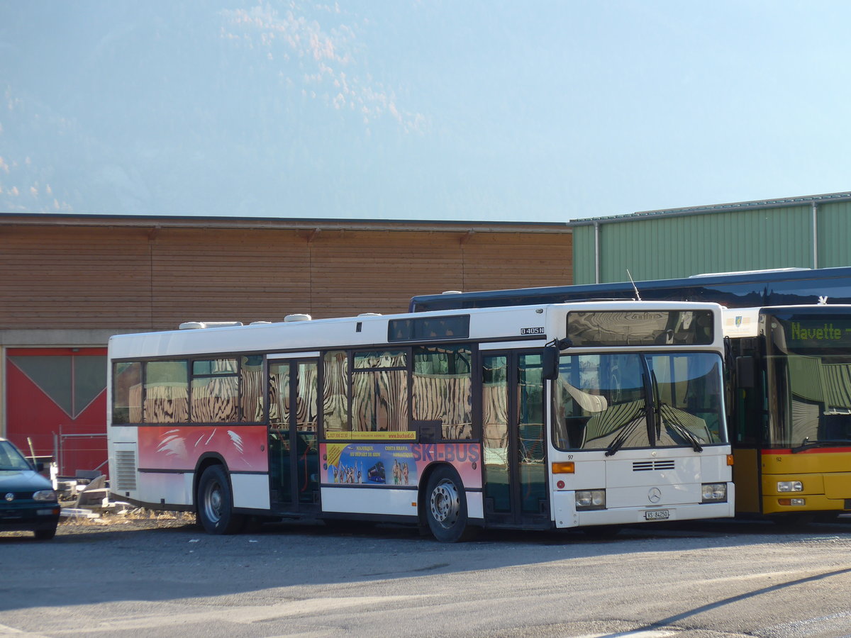 (176'834) - Buchard, Leytron - Nr. 97/VS 84'250 - Mercedes (ex BGU Grenchen Nr. 5) am 4. Dezember 2016 in Leytron, Garage