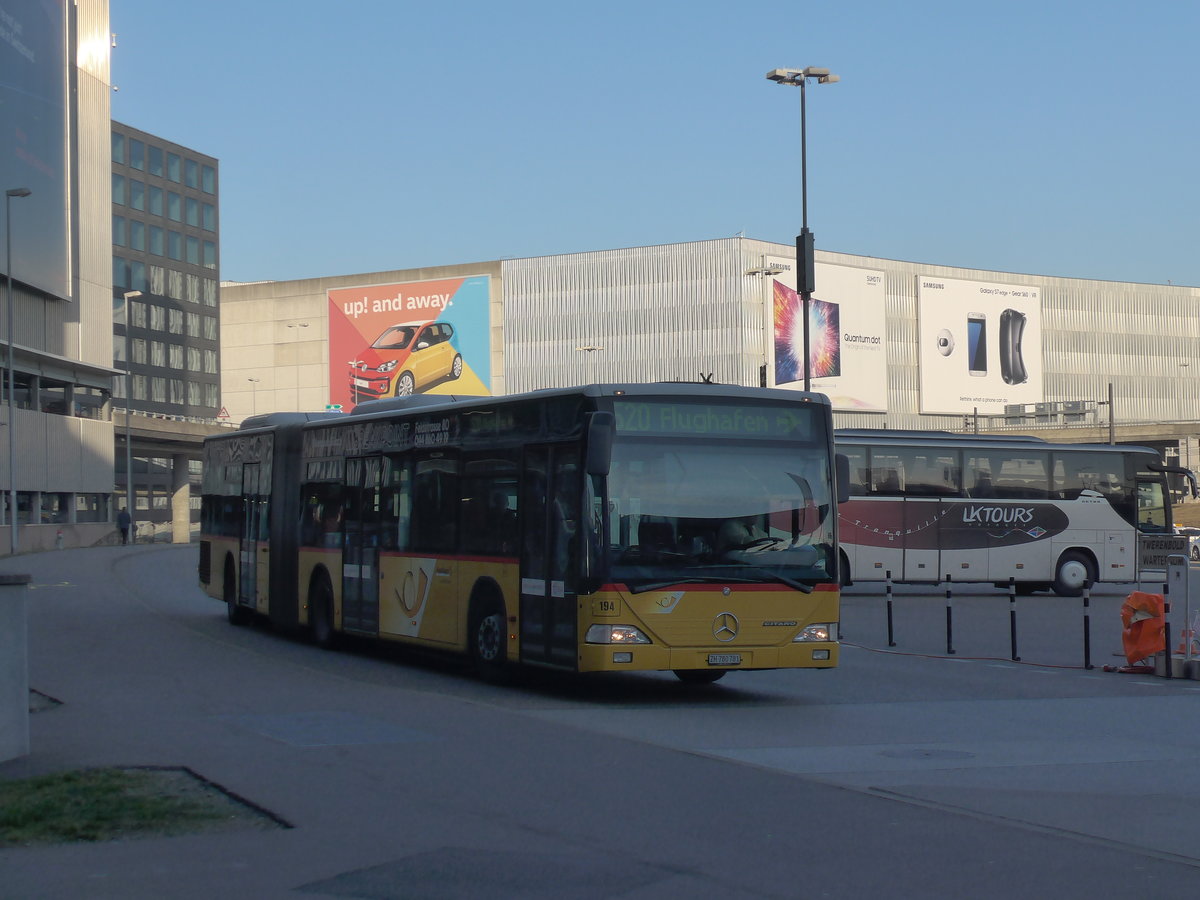 (176'965) - PostAuto Zrich - Nr. 194/ZH 780'781 - Mercedes (ex Nr. 27) am 6. Dezember 2016 in Zrich, Flughafen