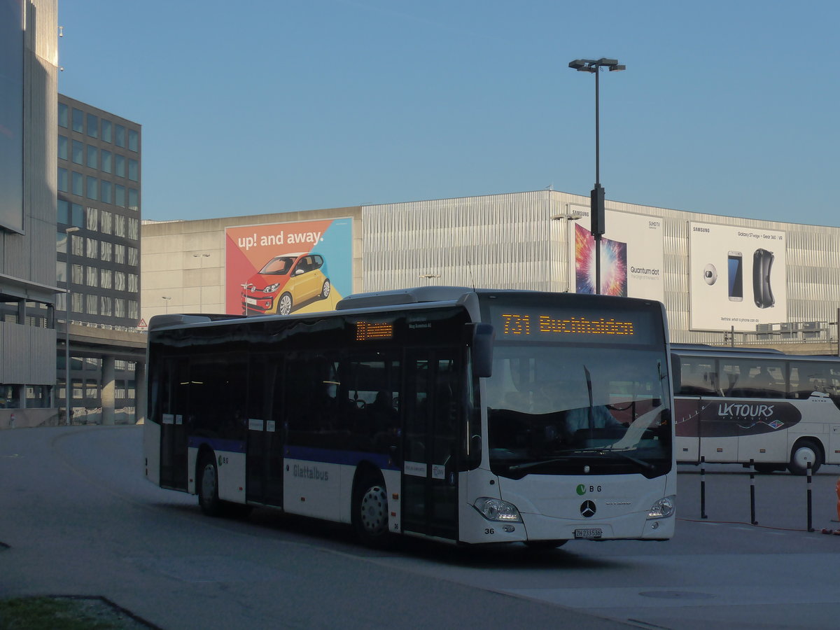 (176'972) - Maag, Kloten - Nr. 36/ZH 233'536 - Mercedes am 6. Dezember 2016 in Zrich, Flughafen