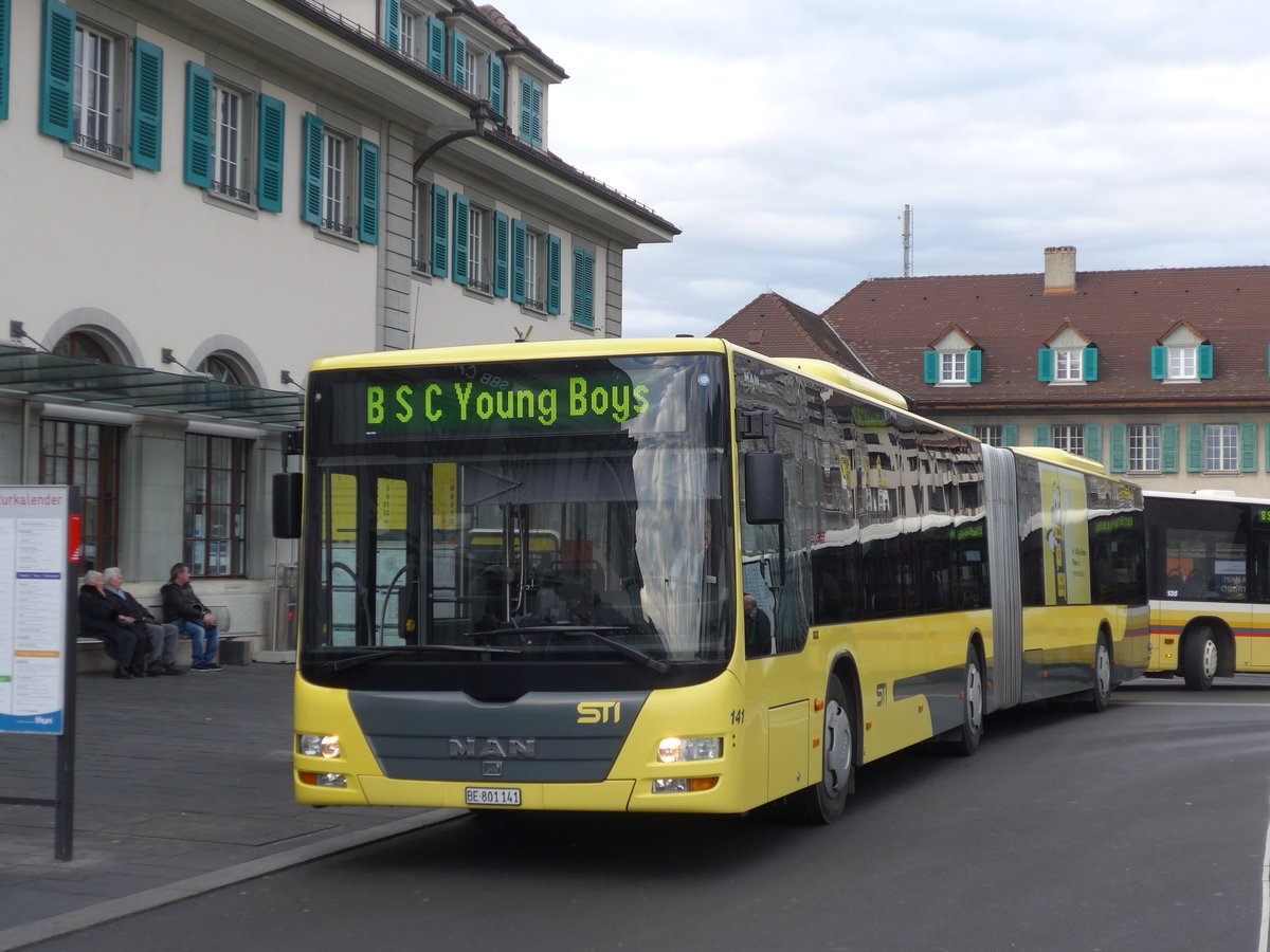 (177'209) - STI Thun - Nr. 141/BE 801'141 - MAN am 11. Dezember 2016 beim Bahnhof Thun