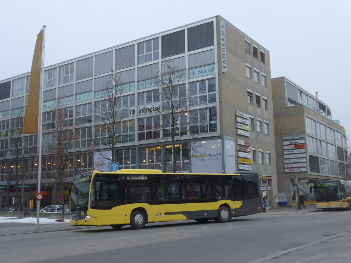 (178'159) - STI Thun - Nr. 186/BE 804'186 - Mercedes am 22. Januar 2017 beim Bahnhof Thun