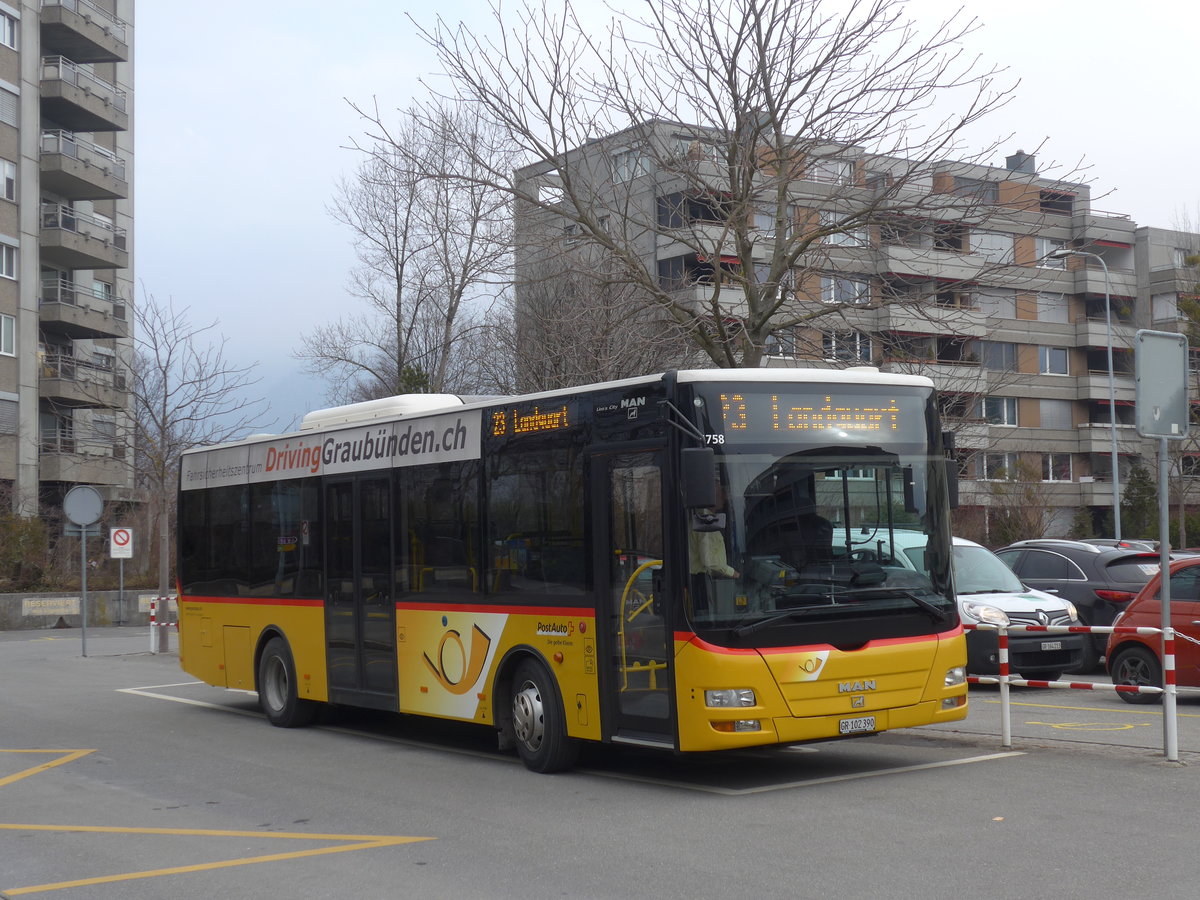 (178'374) - Gessinger, Bad Ragaz - GR 102'390 - MAN/Gppel am 9. Februar 2017 beim Bahnhof Landquart