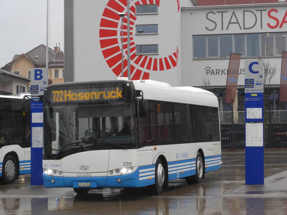 (178'517) - WilMobil, Wil - Nr. 220/SG 145'201 - Solaris am 17. Februar 2017 beim Bahnhof Wil