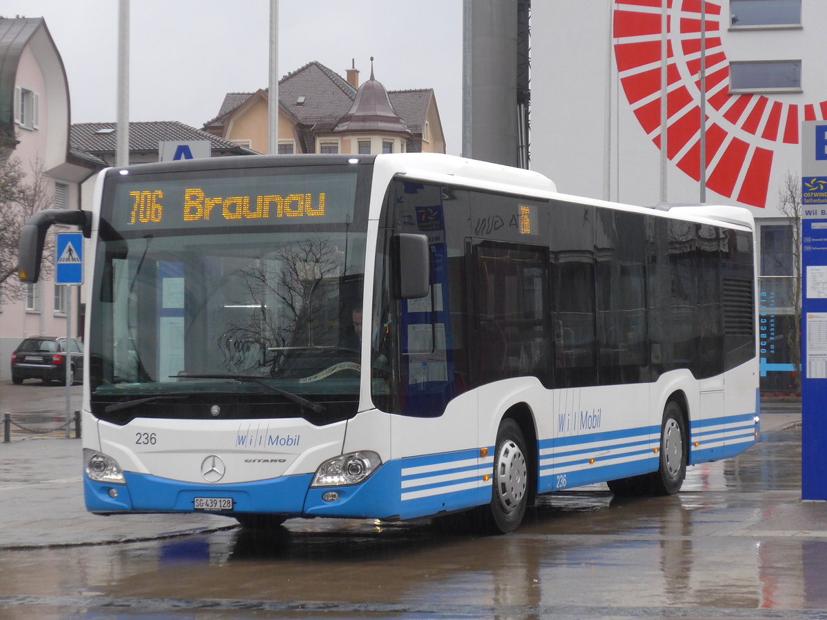 (178'520) - WilMobil, Wil - Nr. 236/SG 439'128 - Mercedes am 17. Februar 2017 beim Bahnhof Wil