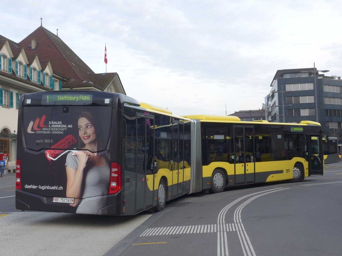 (178'940) - STI Thun - Nr. 163/BE 752'163 - Mercedes am 12. Mrz 2017 beim Bahnhof Thun