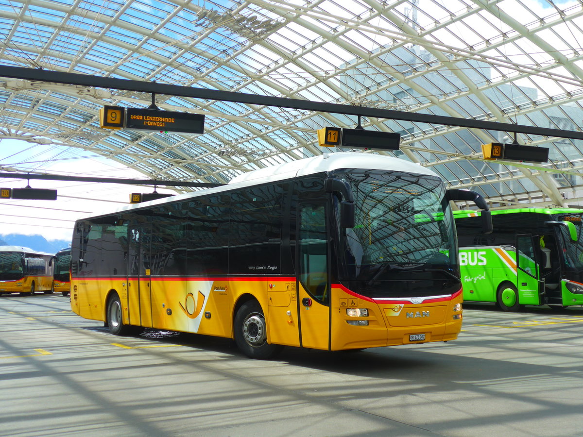 (179'997) - PostAuto Graubnden - GR 173'202 - MAN am 4. Mai 2017 in Chur, Postautostation