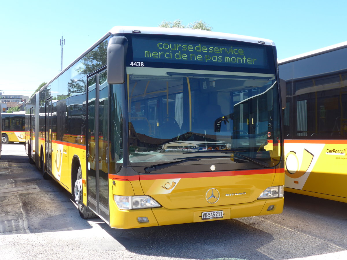 (181'195) - CarPostal Ouest - VD 545'211 - Mercedes am 18. Juni 2017 in Yverdon, Garage