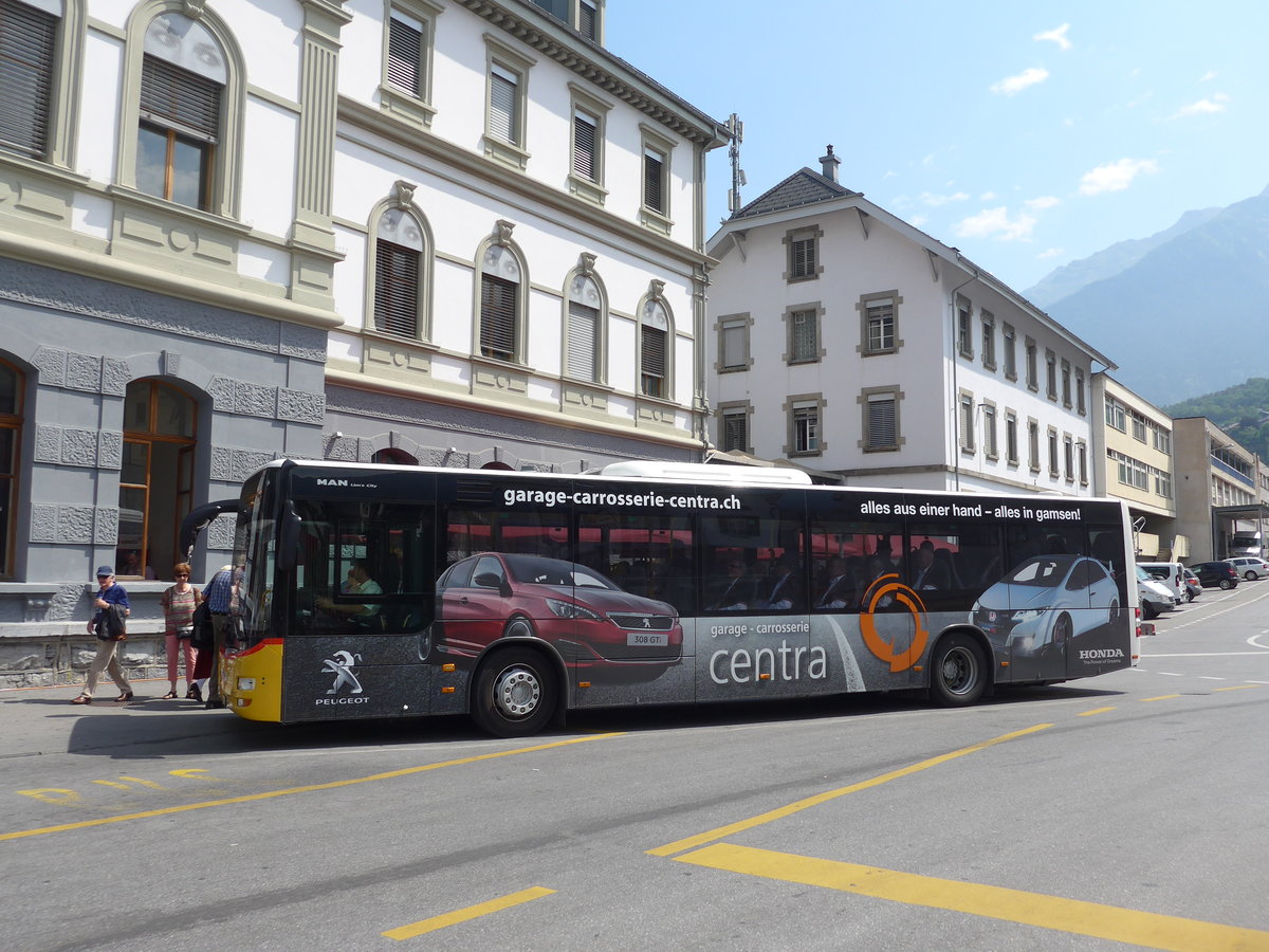 (181'326) - PostAuto Wallis - VS 449'120 - MAN am 24. Juni 2017 beim Bahnhof Brig