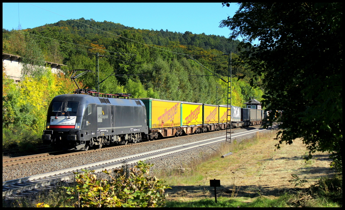 182 597 von TX Logis mit Gterzug am 29.09.13 in Vollmerz