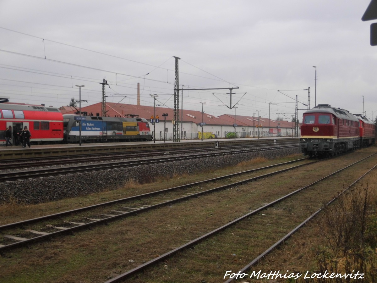 182 XXX und 132 293 der EBS im Bahnhof Delitzsch unt Bf am 18.12.15