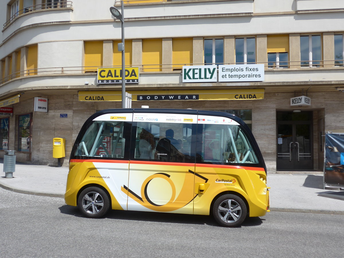 (182'212) - PostAuto Wallis - VS 451'600 - Navya am 23. Juli 2017 in Sion, Place du Midi