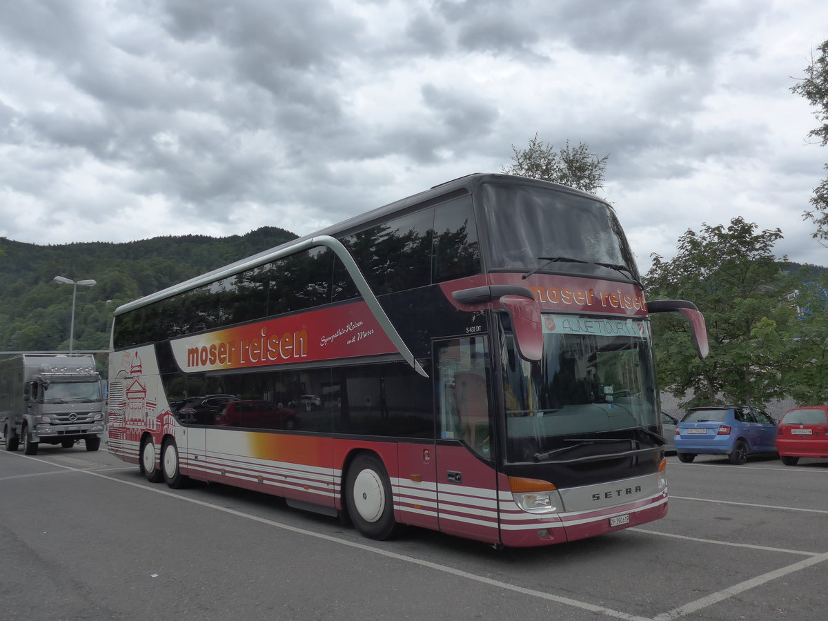 (182'300) - Moser, Flaach - ZH 390'619 - Setra am 27. Juli 2017 in Thun, Seestrasse