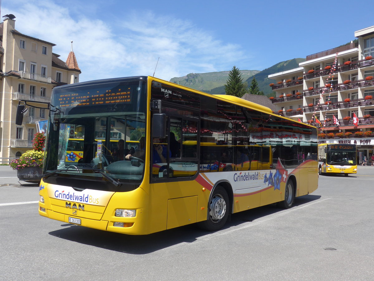 (182'362) - AVG Grindelwald - Nr. 19/BE 363'305 - MAN/Gppel am 30. Juli 2017 beim Bahnhof Grindelwald