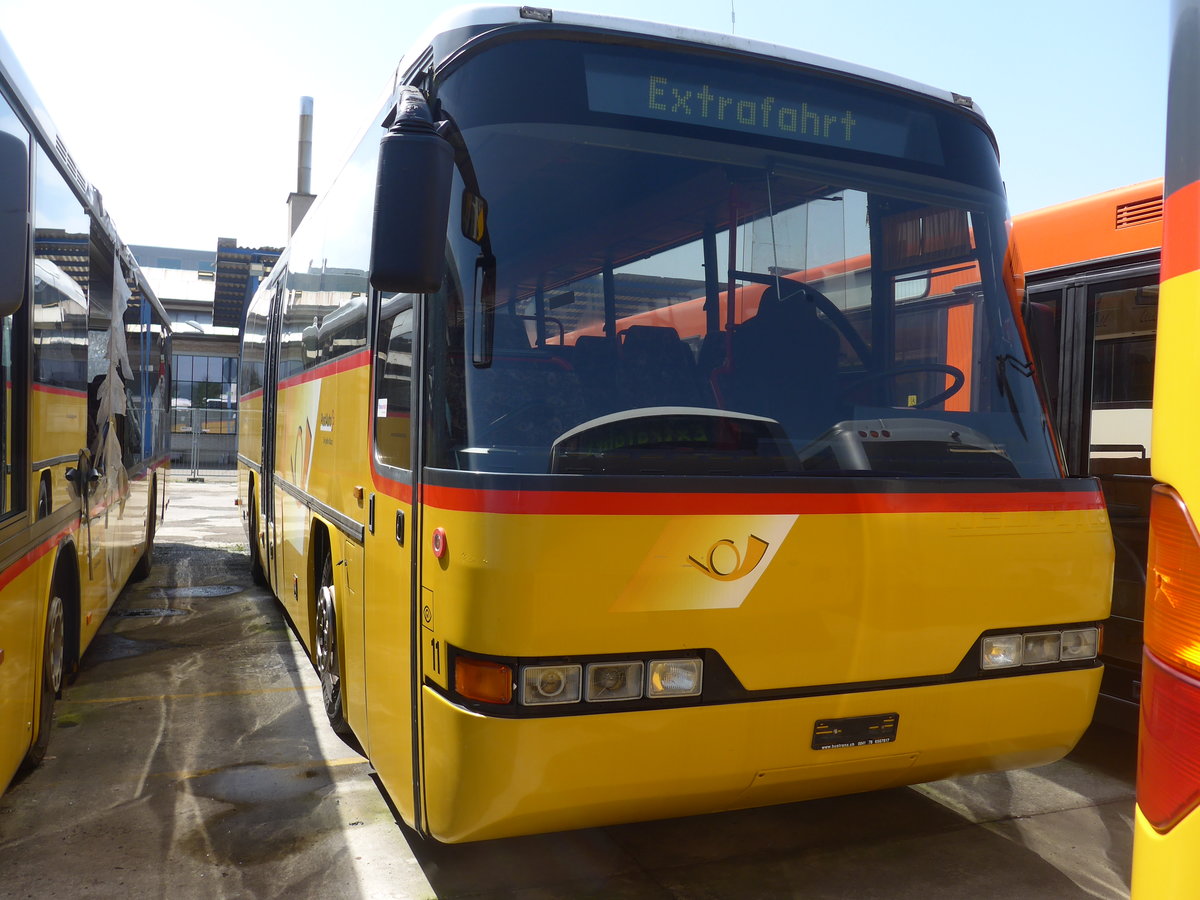 (182'581) - Sulzberger, Htten - Nr. 11 - Neoplan (ex Thepra, Stans Nr. 11; ex Riederer, St. Margarethenberg; ex PostAuto Graubnden; ex P 25'137) am 3. August 2017 in Frauenfeld, Langdorfstrasse