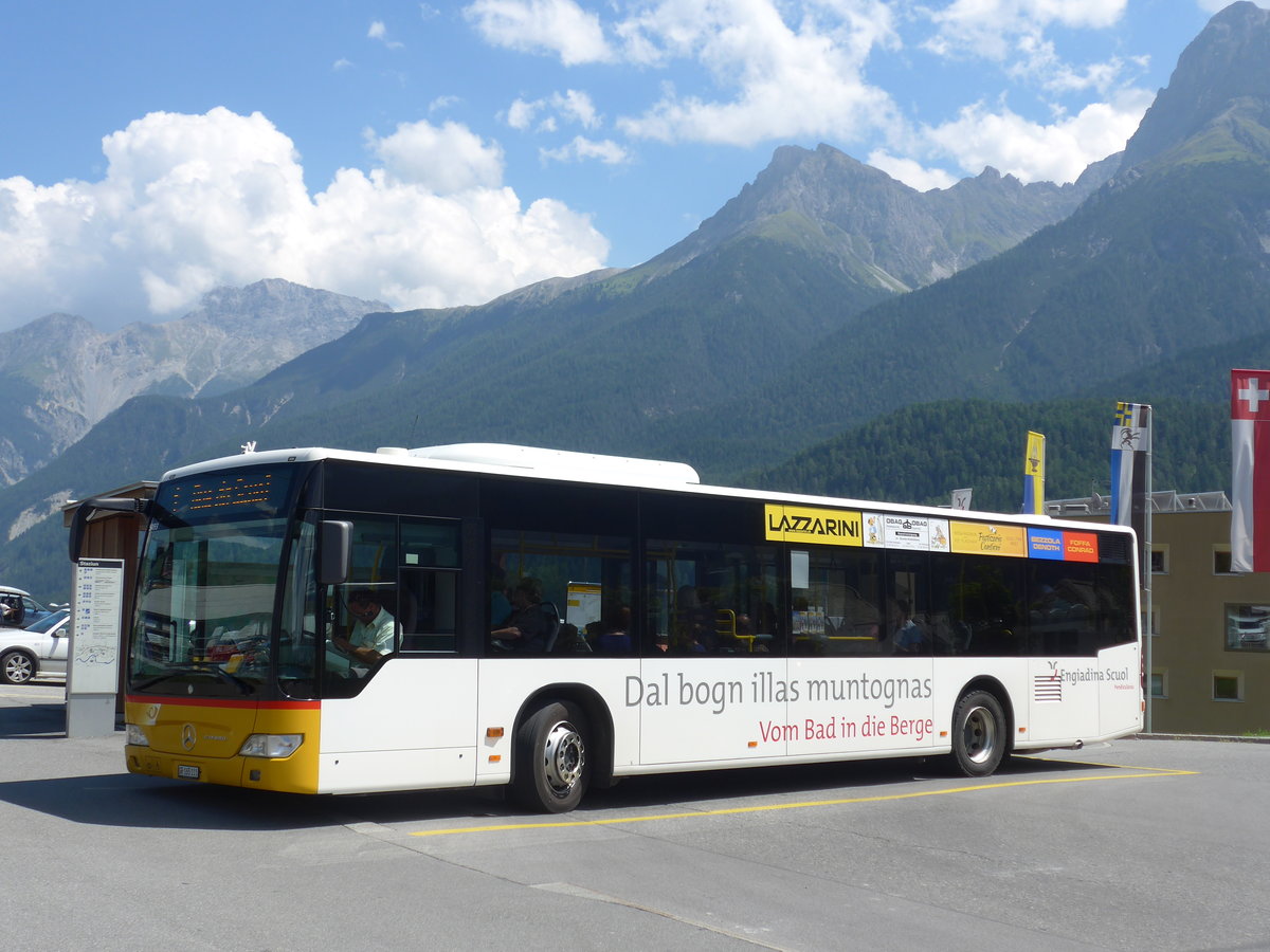 (182'760) - PostAuto Graubnden - GR 165'111 - Mercedes am 5. August 2017 beim Bahnhof Scuol-Tarasp