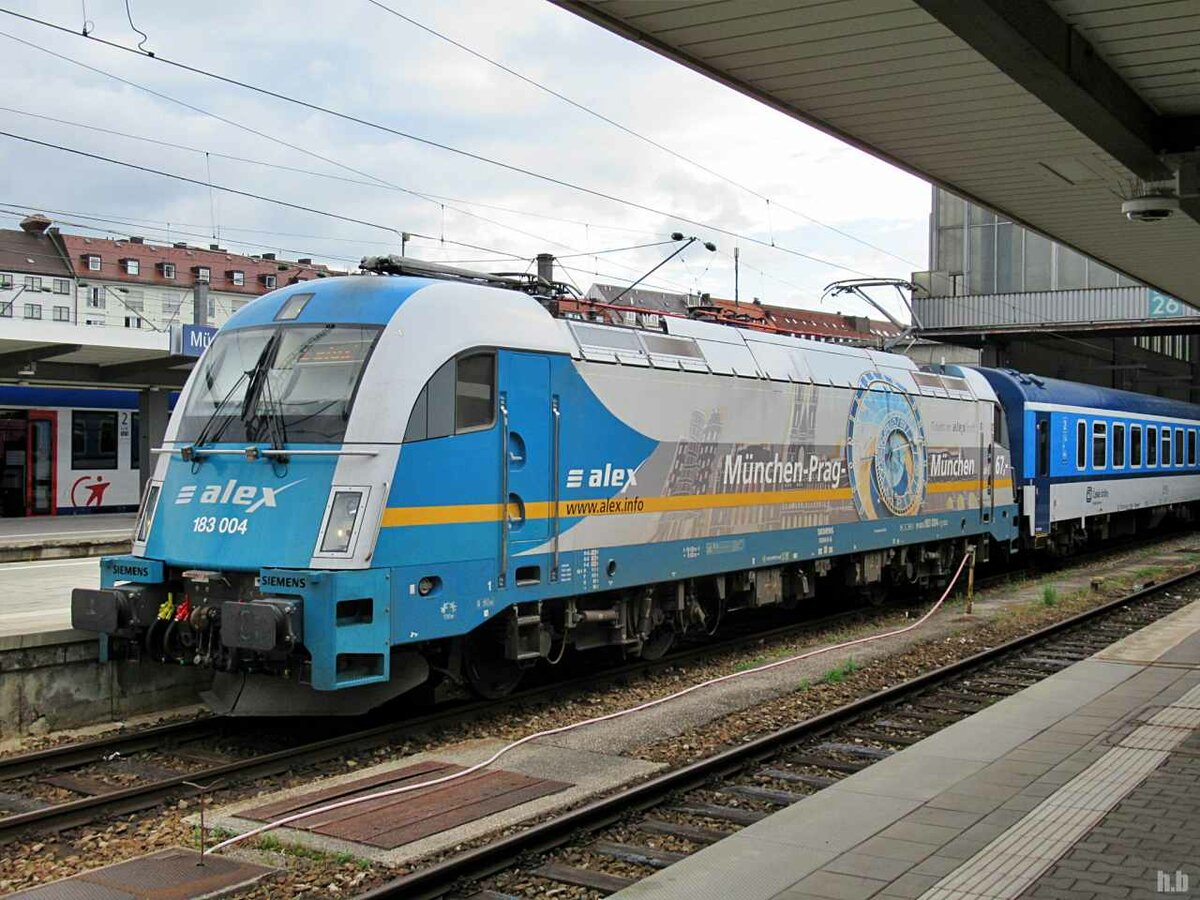 183 004 stand mit einen EC in mnchen hbf,02.08.21