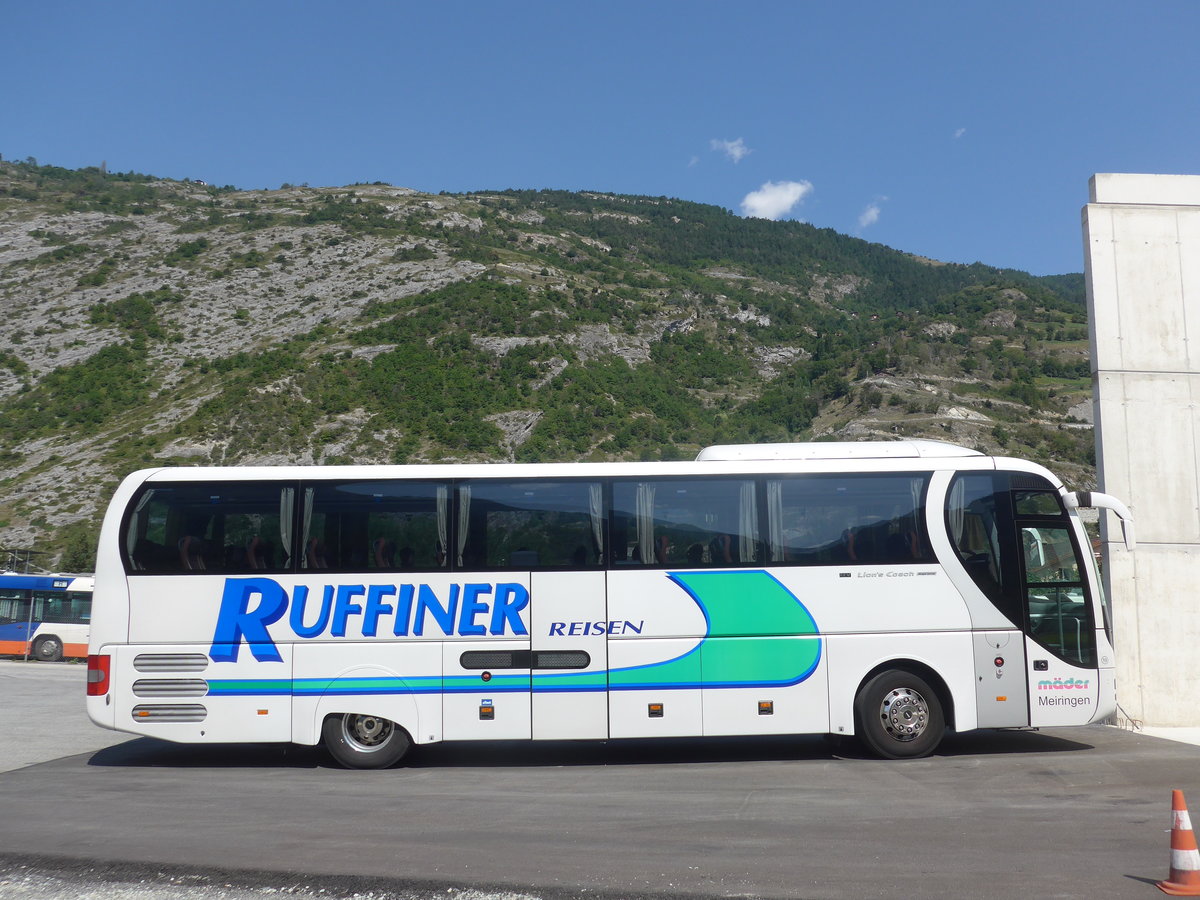 (184'208) - Ruffiner, Turtmann (Mder, Meiringen) - Nr. 19/BE 240'072 - MAN am 25. August 2017 in Turtmann, Garage 