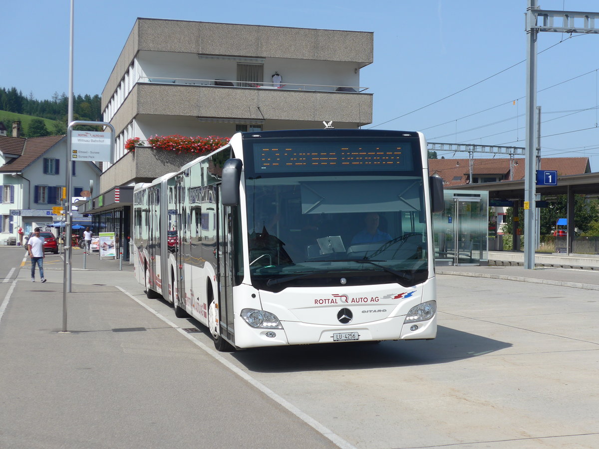 (184'497) - ARAG Ruswil - Nr. 38/LU 4256 - Mercedes am 26. August 2017 beim Bahnhof Willisau