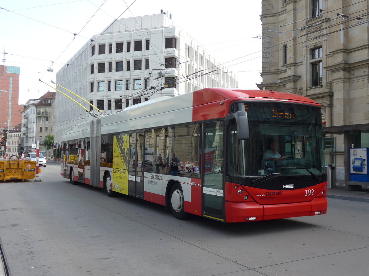 (184'525) - SW Winterthur - Nr. 103 - Hess/Hess Gelenktrolleybus am 27. August 2017 beim Hauptbahnhof Winterthur