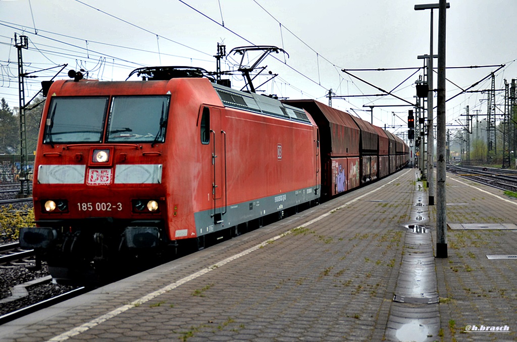 185 002-3 zog einen ganzzug durch hh-harburg,25.04.15