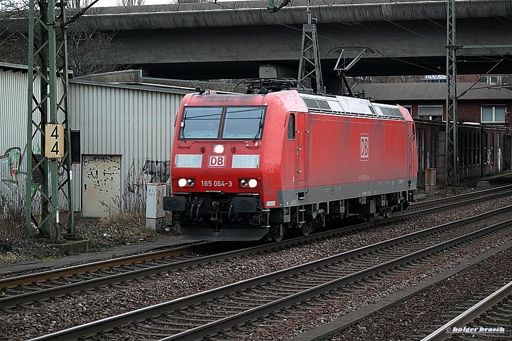 185 064-3 fuhr lz am  17.12.13 durch hh-harburg